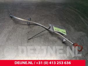 Used Oil dipstick Mercedes C (W205) C-220 2.2 CDI BlueTEC, C-220 d 16V Price € 20,00 Margin scheme offered by van Deijne Onderdelen Uden B.V.