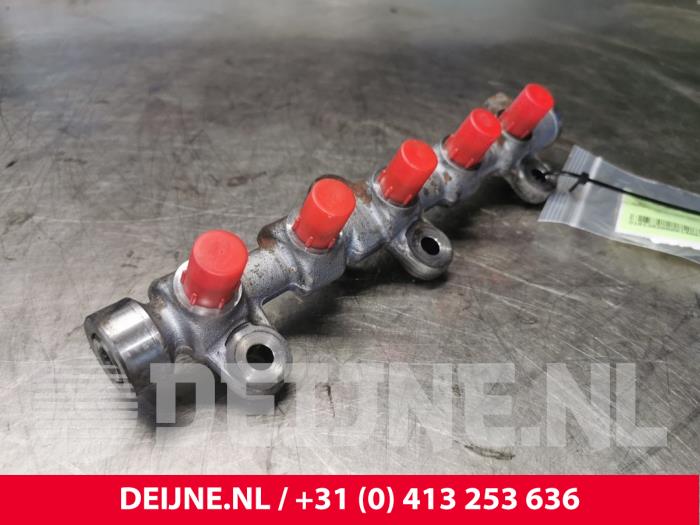 Usagé Système d'injection Opel Movano 2.3 CDTi 16V FWD Prix € 60,50 Prix TTC proposé par van Deijne Onderdelen Uden B.V.