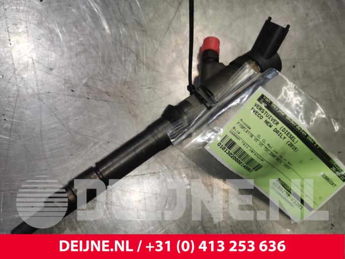 Usagé Injecteurs Iveco New Daily VI 33S13, 35C13, 35S13 Prix € 151,25 Prix TTC proposé par van Deijne Onderdelen Uden B.V.
