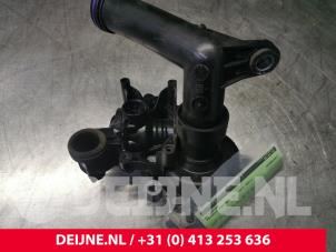 Usados Bomba de agua Peugeot Partner (EF/EU) 1.5 BlueHDi 100 Precio € 121,00 IVA incluido ofrecido por van Deijne Onderdelen Uden B.V.