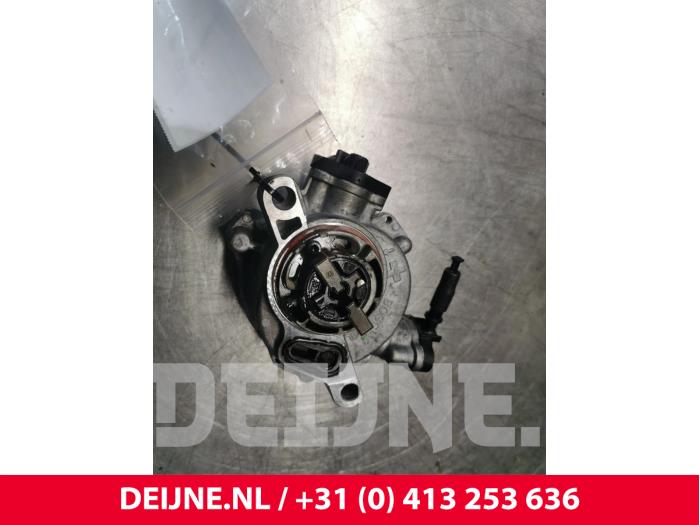 Bomba de vacío (diésel) de un Peugeot Partner (EF/EU) 1.5 BlueHDi 100 2021