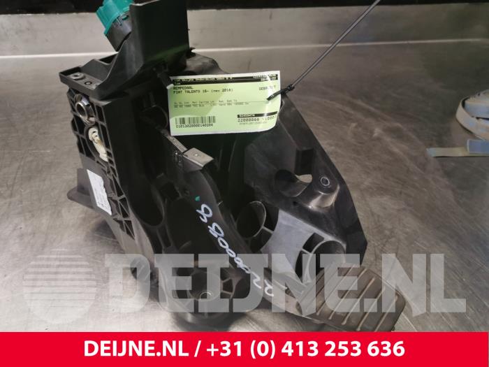 Używane Pedal hamulca Fiat Talento 1.6 EcoJet BiTurbo 125 Cena € 90,75 Z VAT oferowane przez van Deijne Onderdelen Uden B.V.