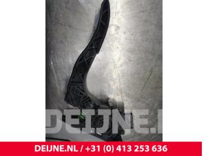 Usados Acelerador Mercedes Vito Tourer (447.7) 2.0 119 CDI 16V Precio € 60,50 IVA incluido ofrecido por van Deijne Onderdelen Uden B.V.