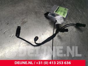 Used Spark plug cable set Mercedes B (W246,242) 2.2 B-220 CDI BlueEFFICIENCY 16V Price € 30,00 Margin scheme offered by van Deijne Onderdelen Uden B.V.