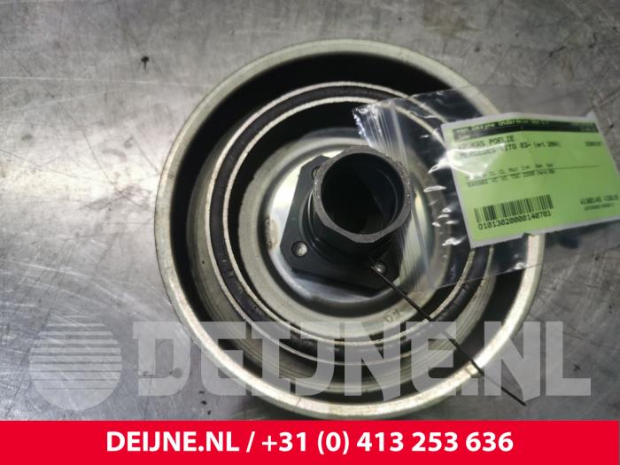 Crankshaft pulley from a Mercedes-Benz Vito (639.6) 2.2 111 CDI 16V 2004