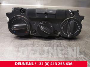 Used Heater control panel Volkswagen Caddy III (2KA,2KH,2CA,2CH) 1.9 TDI Price € 36,30 Inclusive VAT offered by van Deijne Onderdelen Uden B.V.