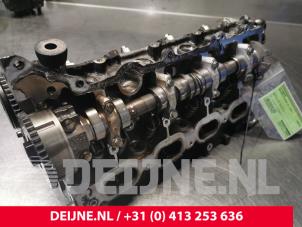 Usagé Tête de cylindre Mercedes B-Klasse Prix € 302,50 Prix TTC proposé par van Deijne Onderdelen Uden B.V.