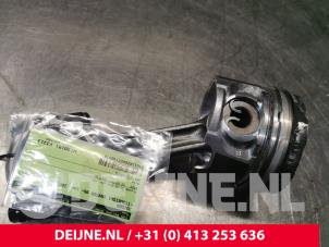 Used Piston Mitsubishi Canter 3C13 Price on request offered by van Deijne Onderdelen Uden B.V.
