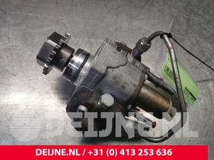 Używane Mechaniczna pompa paliwa Opel Zafira C Cena € 125,00 Procedura marży oferowane przez van Deijne Onderdelen Uden B.V.