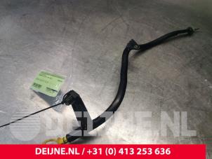 Used Oil dipstick Mercedes Vito (639.6) 2.2 113 CDI 16V Euro 5 Price € 18,15 Inclusive VAT offered by van Deijne Onderdelen Uden B.V.