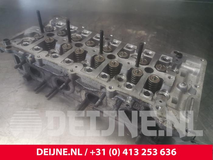 Begagnade Topplock Opel Combo 1.6 CDTI 16V Pris € 302,50 Inklusive moms erbjuds av van Deijne Onderdelen Uden B.V.