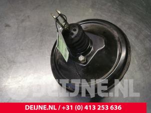 Usagé Assistant de freinage Nissan Atleon Prix sur demande proposé par van Deijne Onderdelen Uden B.V.