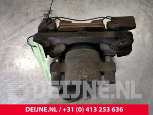 Używane Zacisk hamulcowy prawy przód Peugeot 508 (8D) 1.6 HDiF 16V Cena € 30,00 Procedura marży oferowane przez van Deijne Onderdelen Uden B.V.