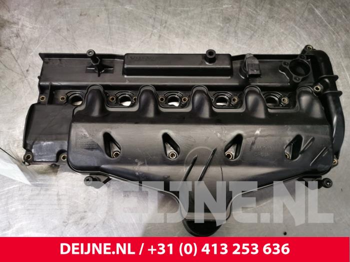Rocker cover from a Volvo C70 (MC) 2.4 D5 20V 2008