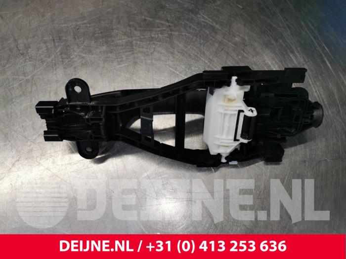 Rear door handle 4-door, right Volvo XC40 1.5 T5 Twin Engine 16V - 39791876