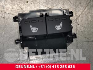 Used Seat heating switch Volvo XC40 (XZ) 1.5 T5 Twin Engine 16V Price € 40,00 Margin scheme offered by van Deijne Onderdelen Uden B.V.