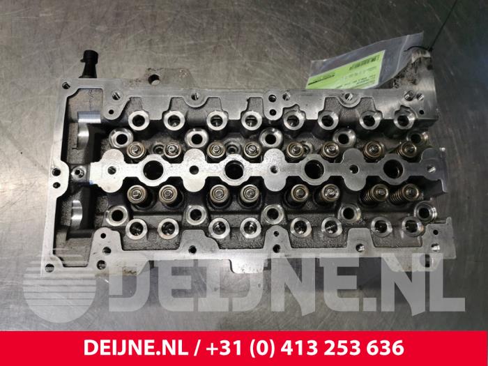 Usagé Culasse Fiat Doblo Cargo (223) 1.3 D 16V Multijet Prix € 272,25 Prix TTC proposé par van Deijne Onderdelen Uden B.V.