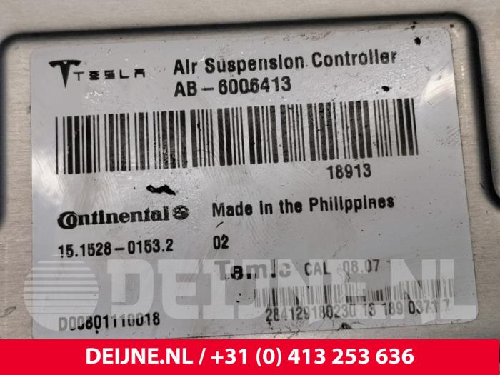 Air suspension module from a Tesla Model S  2013