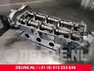Usagé Tête de cylindre Volvo V60 Cross Country I (FZ) Prix € 1.089,00 Prix TTC proposé par van Deijne Onderdelen Uden B.V.