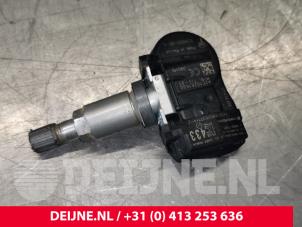 Usados Sensor de presión de neumáticos Tesla Model 3 Precio de solicitud ofrecido por van Deijne Onderdelen Uden B.V.