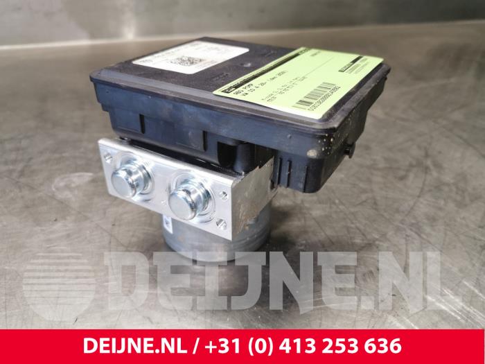 Begagnade ABS-pump Volkswagen ID.4 (E21) Performance 77 kWh Pris € 605,00 Inklusive moms erbjuds av van Deijne Onderdelen Uden B.V.