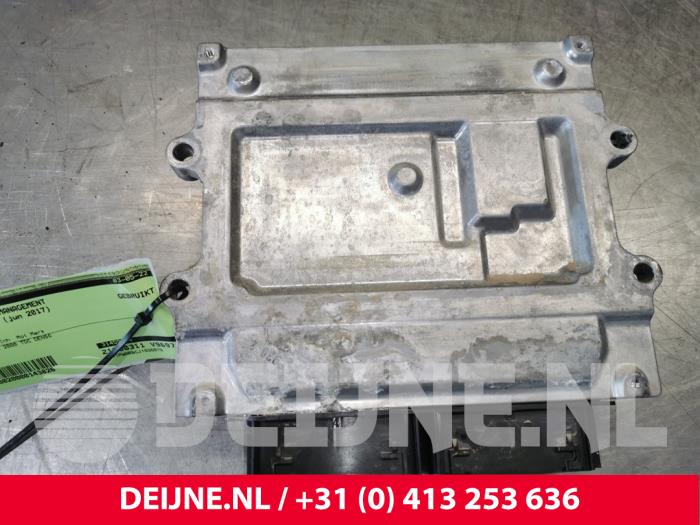 Used Engine management computer Volvo V90 II (PW) 2.0 D3 16V AWD Price € 200,00 Margin scheme offered by van Deijne Onderdelen Uden B.V.