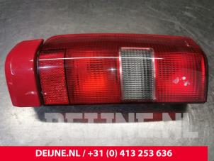 Używane Tylne swiatlo pozycyjne lewe Volvo V70 (GW/LW/LZ) 2.4 20V 140 Cena € 30,00 Procedura marży oferowane przez van Deijne Onderdelen Uden B.V.