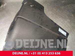 Używane Naroznik zderzaka prawy tyl Opel Vivaro 1.6 CDTI 95 Euro 6 Cena € 48,40 Z VAT oferowane przez van Deijne Onderdelen Uden B.V.