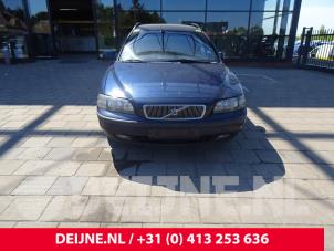 Used Bonnet Volvo V70 (SW) 2.4 20V 140 Price € 90,00 Margin scheme offered by van Deijne Onderdelen Uden B.V.