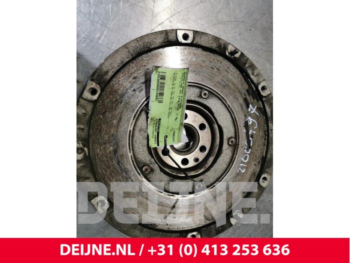 Gebrauchte Doppelte Masse Schwungrad Volvo V40 (MV) 1.6 T3 GTDi 16V Preis € 175,00 Margenregelung angeboten von van Deijne Onderdelen Uden B.V.