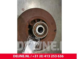 Used Rear wheel bearing Opel Vivaro B 1.6 CDTI Biturbo 120 Price on request offered by van Deijne Onderdelen Uden B.V.