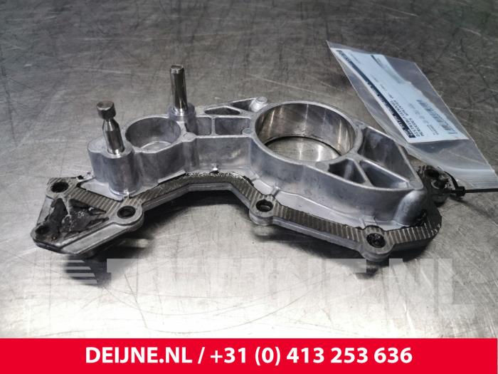 Usagé Couvercle de distribution Mercedes Sprinter 3,5t (906.63) 313 CDI 16V Prix € 84,70 Prix TTC proposé par van Deijne Onderdelen Uden B.V.