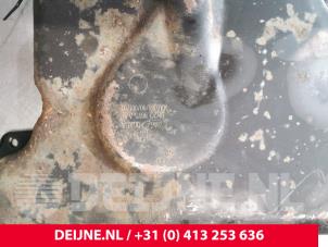 Used Sump Peugeot Boxer (U9) 2.2 HDi 100 Euro 4 Price € 42,35 Inclusive VAT offered by van Deijne Onderdelen Uden B.V.