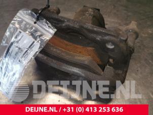 Usagé Etrier de frein arrière droit Mercedes Sprinter 5t (907.6) 315 CDI 2.0 D RWD Prix sur demande proposé par van Deijne Onderdelen Uden B.V.