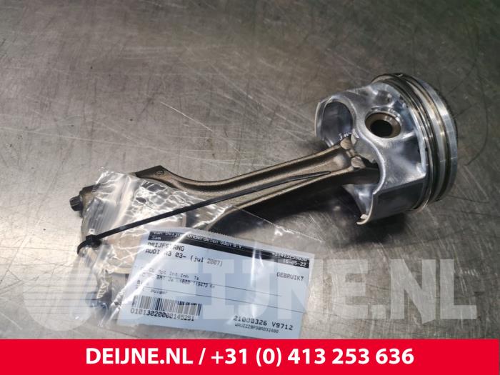 Używane Korbowód Audi A3 Sportback (8PA) 1.8 TFSI 16V Cena € 50,00 Procedura marży oferowane przez van Deijne Onderdelen Uden B.V.