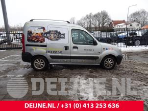 Used Sliding door, right Nissan Kubistar (F10) 1.5 dCi 65 Price on request offered by van Deijne Onderdelen Uden B.V.