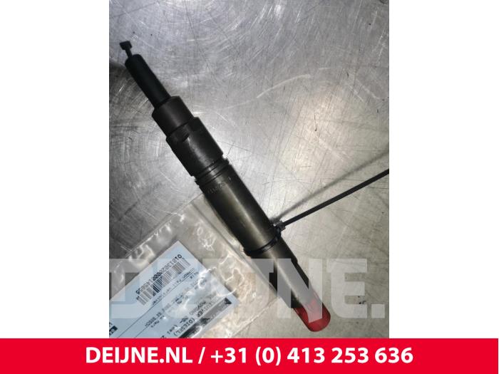 Usagé Injecteurs Opel Movano Combi 2.8 DTI Prix € 121,00 Prix TTC proposé par van Deijne Onderdelen Uden B.V.