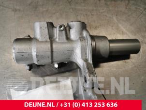 Używane Glówny cylinder hamulcowy Toyota ProAce 2.0 D-4D 122 16V Worker Cena € 60,50 Z VAT oferowane przez van Deijne Onderdelen Uden B.V.