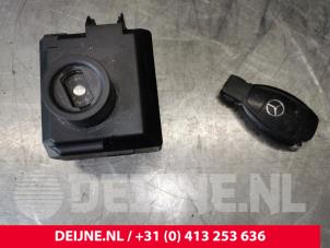 Used Ignition lock + key Mercedes Vito Tourer (447.7) 2.2 116 CDI 16V Price € 242,00 Inclusive VAT offered by van Deijne Onderdelen Uden B.V.