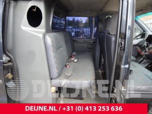 Gebrauchte Doppelkabine Mercedes Vito (638.0) 2.2 CDI 112 16V Preis € 302,50 Mit Mehrwertsteuer angeboten von van Deijne Onderdelen Uden B.V.