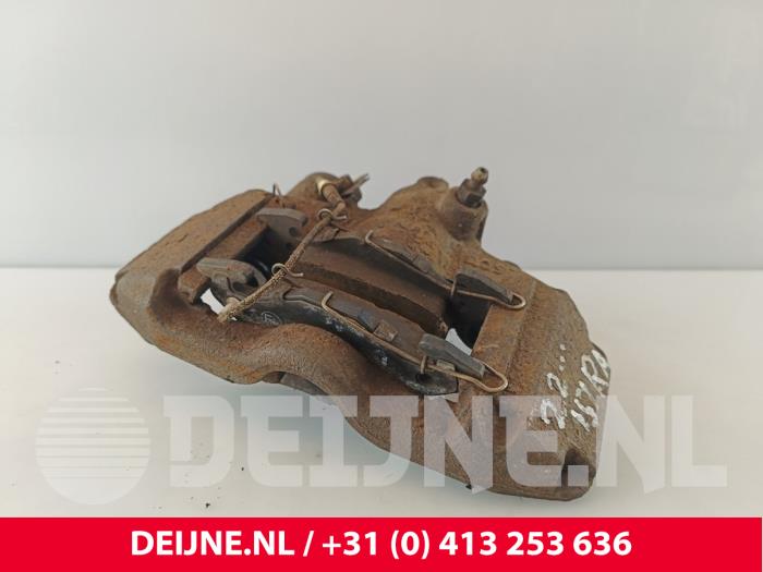 Gebrauchte Bremszange rechts hinten Mercedes Vito (638.0) 2.2 CDI 112 16V Preis € 36,30 Mit Mehrwertsteuer angeboten von van Deijne Onderdelen Uden B.V.