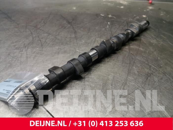 Usagé Arbre à cames Volkswagen Crafter 2.5 TDI 30/32/35 Prix € 151,25 Prix TTC proposé par van Deijne Onderdelen Uden B.V.