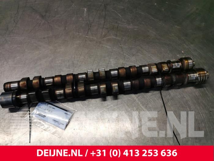 Gebrauchte Nockenwelle Set Volvo V70 (SW) 2.4 T 20V Preis € 200,00 Margenregelung angeboten von van Deijne Onderdelen Uden B.V.