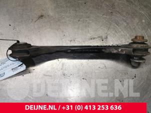 Używane Wahacz zawieszenia górny prawy tyl Audi A6 Avant (C7) 2.8 V6 24V FSI Quattro Cena € 19,00 Procedura marży oferowane przez van Deijne Onderdelen Uden B.V.