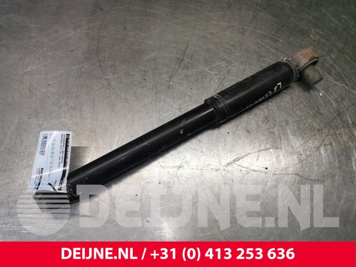 Rear shock absorber, left from a Mercedes-Benz Vito Tourer (447.7) 2.2 116 CDI 16V 2015