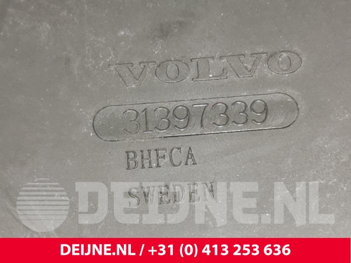 Caja de resonancia de un Volvo V40 (MV) 1.6 D2 2013
