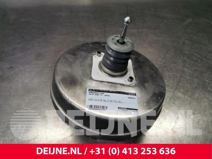 Usagé Assistant de freinage Volvo XC60 II (UZ) 2.0 D4 16V AWD Prix € 250,00 Règlement à la marge proposé par van Deijne Onderdelen Uden B.V.