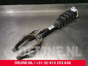 Used Front shock absorber rod, left Volvo XC60 II (UZ) 2.0 D4 16V AWD Price € 175,00 Margin scheme offered by van Deijne Onderdelen Uden B.V.