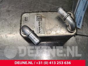 Używane Chlodnica oleju Volvo XC90 II 2.0 D5 16V AWD Cena € 50,00 Procedura marży oferowane przez van Deijne Onderdelen Uden B.V.