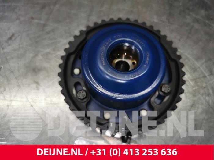 Begagnade Kamaxeldrev Volvo XC70 (SZ) XC70 2.5 T 20V Pris € 125,00 Marginaltabell erbjuds av van Deijne Onderdelen Uden B.V.